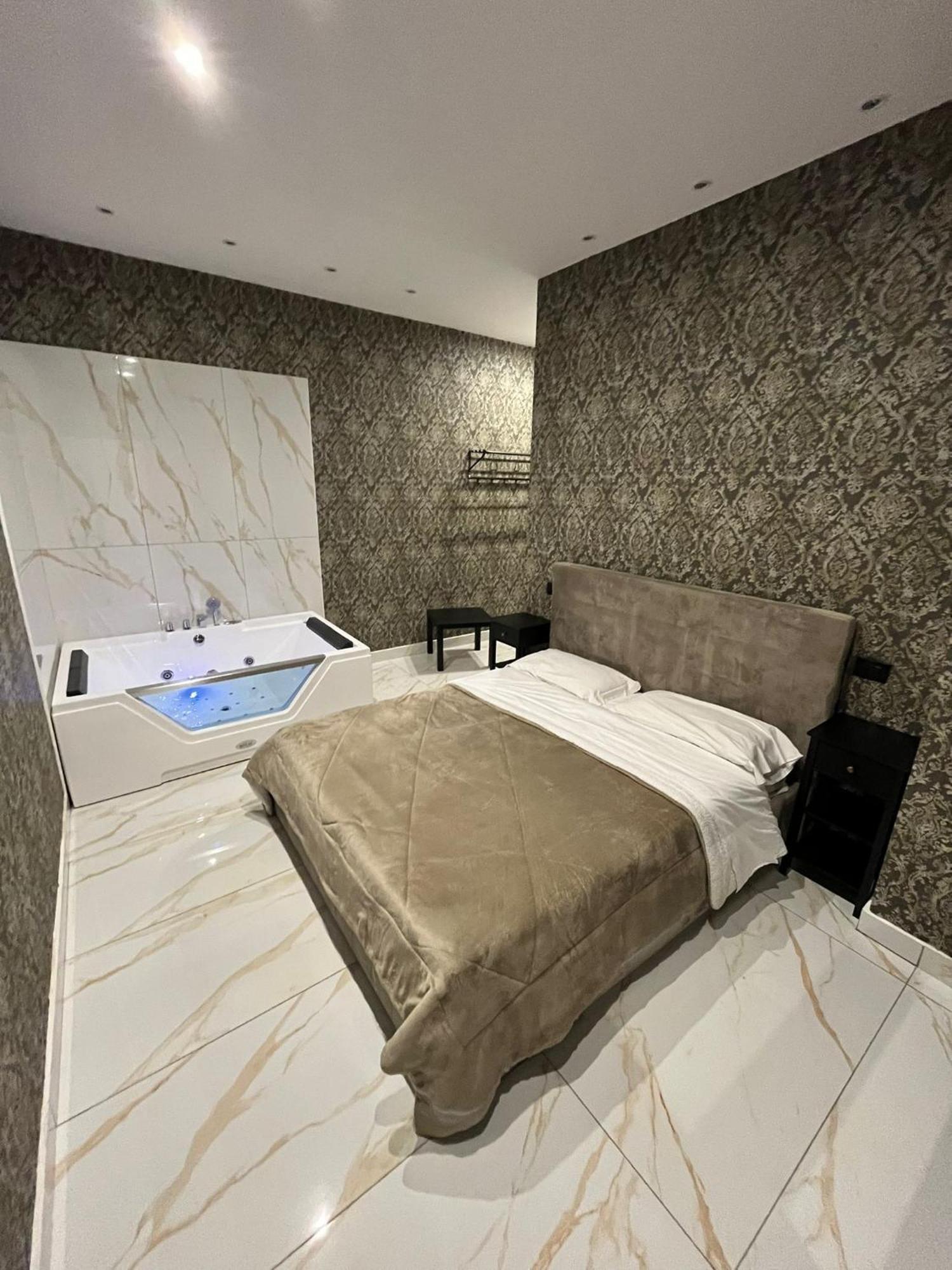 Life Hotel 카살누오보디나폴리 외부 사진